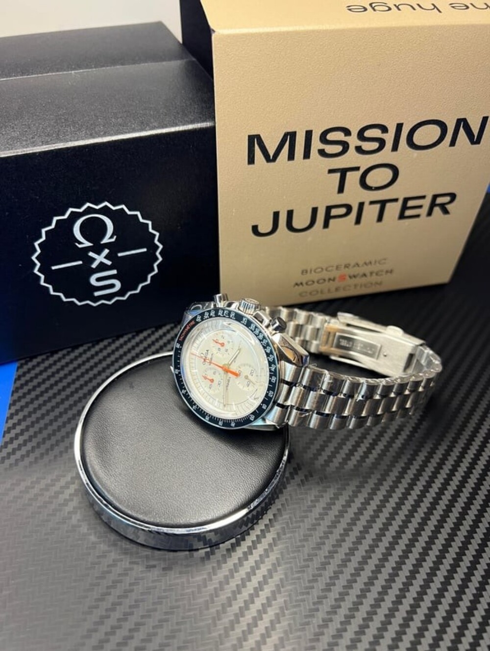SWATCH MOONWATCHES IN STAINLESS STEEL CASE Mission To Desert